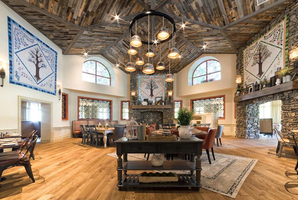 Dollywood'S Dreammore Resort And Spa Пиджен Фордж Екстериор снимка