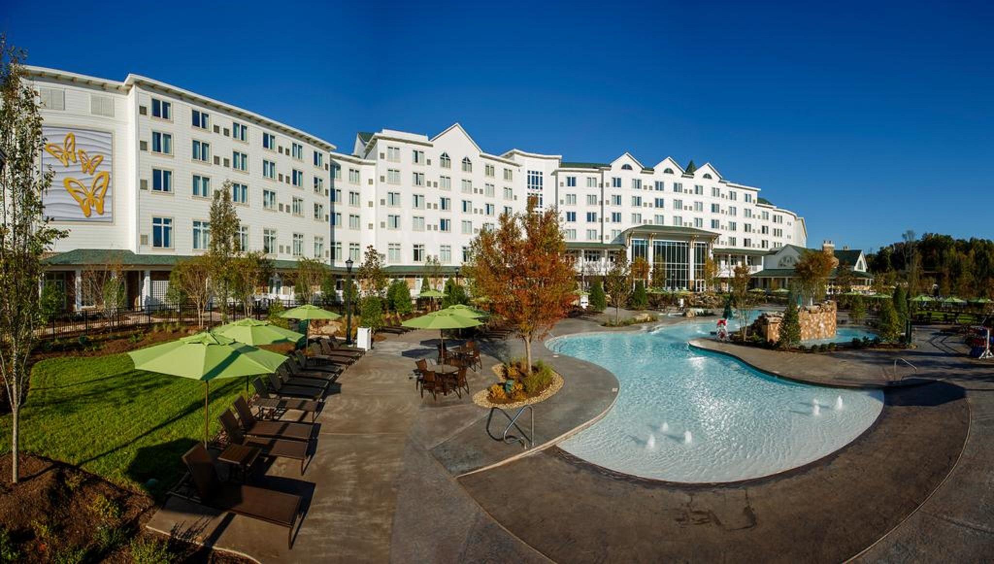 Dollywood'S Dreammore Resort And Spa Пиджен Фордж Екстериор снимка