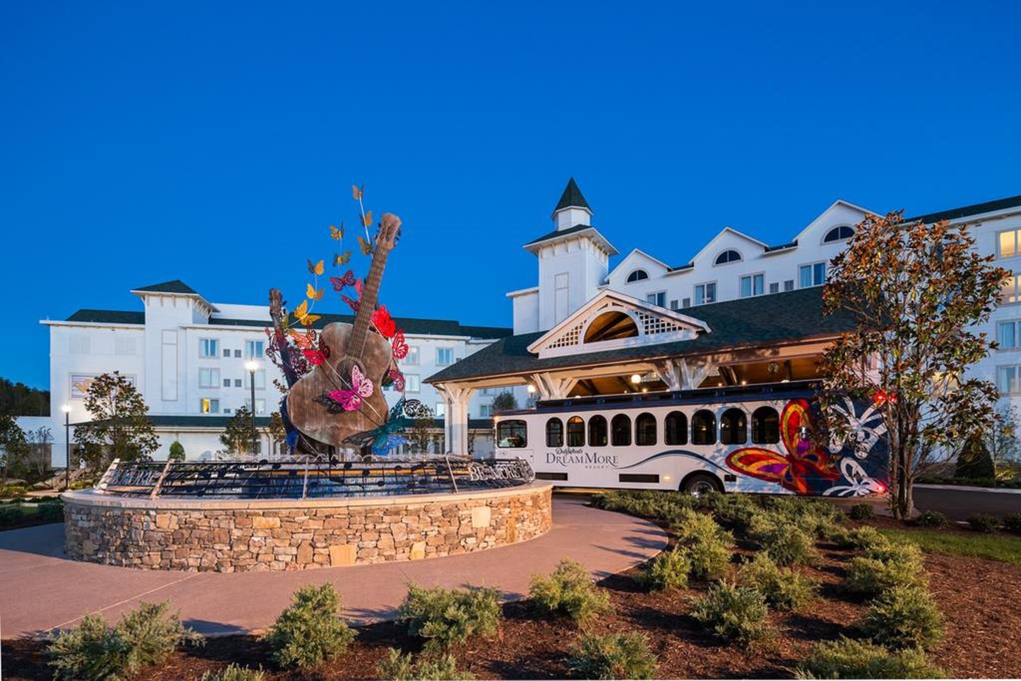 Dollywood'S Dreammore Resort And Spa Пиджен Фордж Екстериор снимка