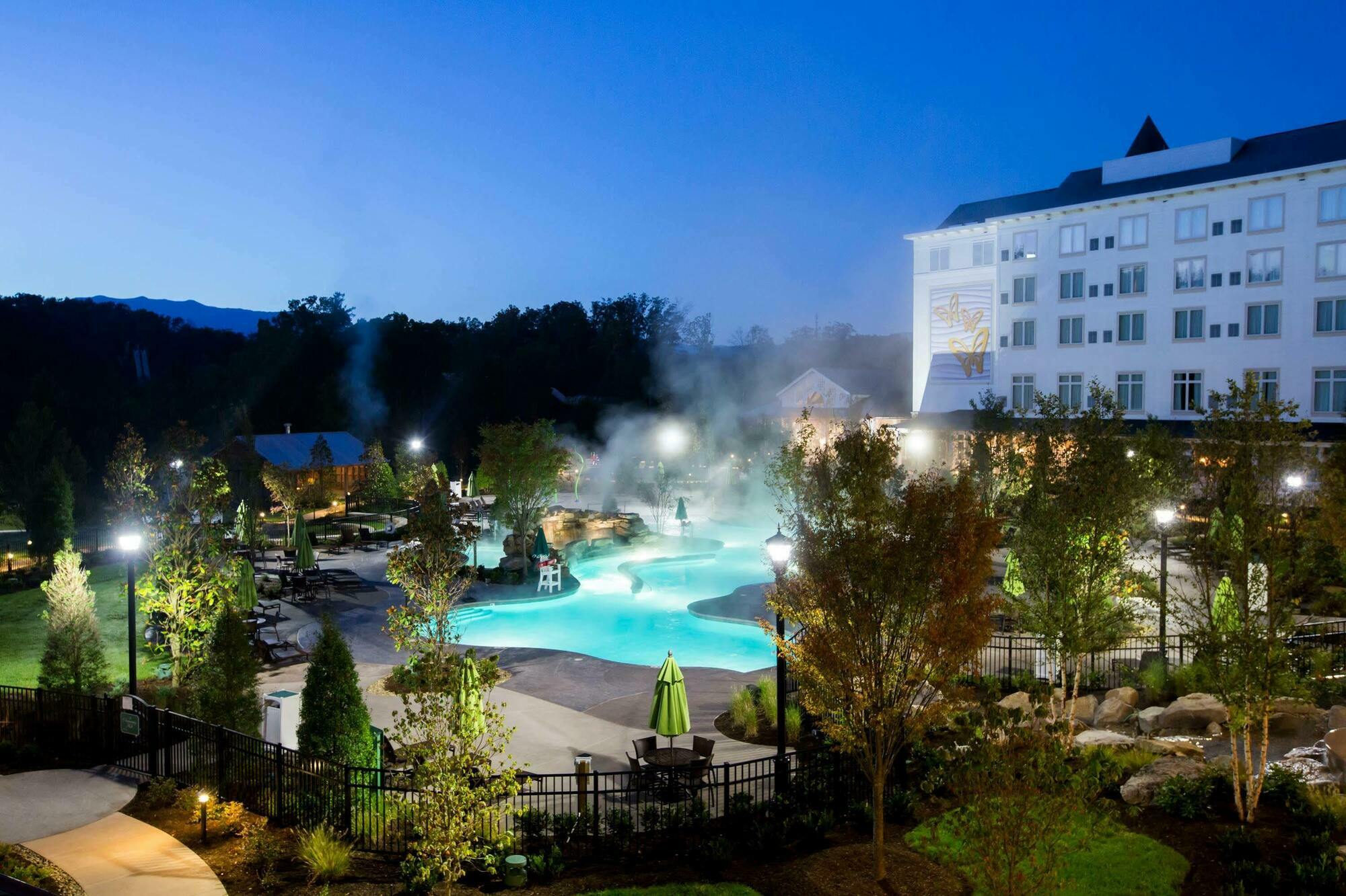 Dollywood'S Dreammore Resort And Spa Пиджен Фордж Екстериор снимка